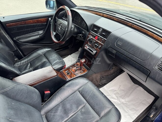 Mercedes C 240 1999, 328,525 km - 2.4 л - Sumqayıt