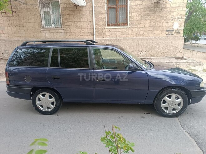 Opel Astra 1996, 180,000 km - 1.6 l - Sumqayıt