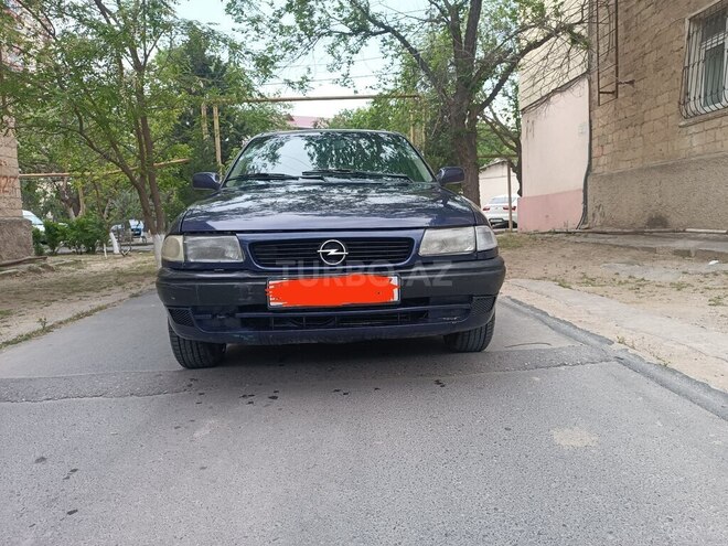 Opel Astra 1996, 180,000 km - 1.6 l - Sumqayıt