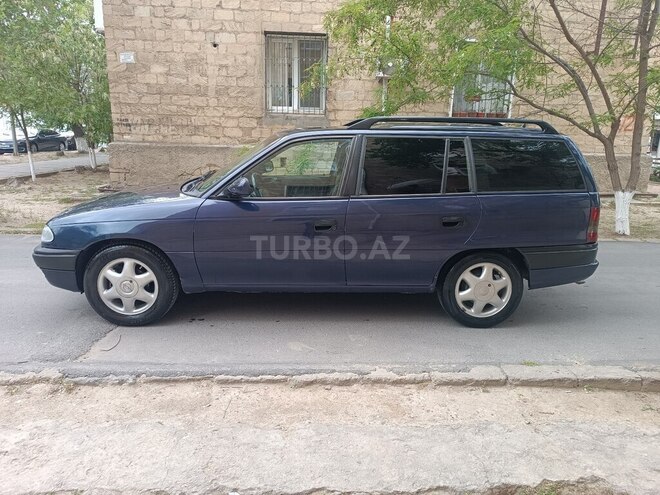 Opel Astra 1996, 180,000 km - 1.6 l - Sumqayıt