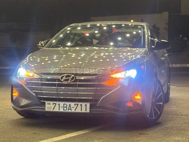 Hyundai Elantra 2019, 150,000 km - 2.0 л - Naxçıvan