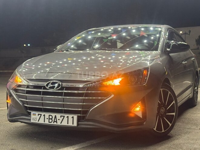 Hyundai Elantra 2019, 150,000 km - 2.0 л - Naxçıvan