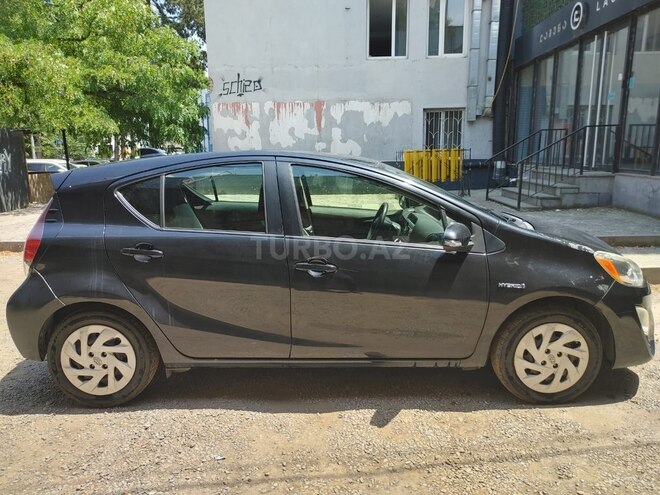 Toyota Prius C 2016, 158,000 km - 1.5 l - Bakı