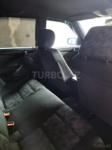 Mercedes C 180 1997, 254,369 km - 1.8 l - Qazax