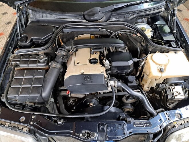 Mercedes C 180 1997, 254,369 km - 1.8 l - Qazax