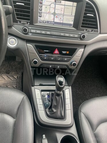 Hyundai Avante 2017, 127,000 km - 1.6 l - Bakı