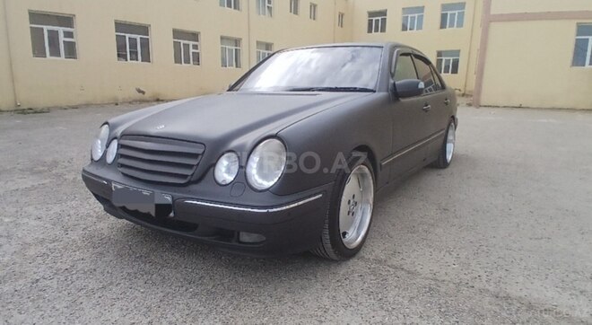 Mercedes E 270 2001, 907,560 km - 2.7 l - Bakı