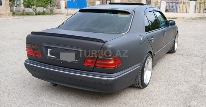 Mercedes E 270 2001, 907,560 km - 2.7 l - Bakı