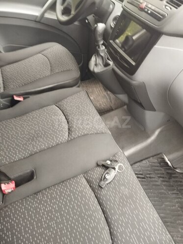 Mercedes Vito 111 2009, 242,000 km - 2.2 л - Bakı