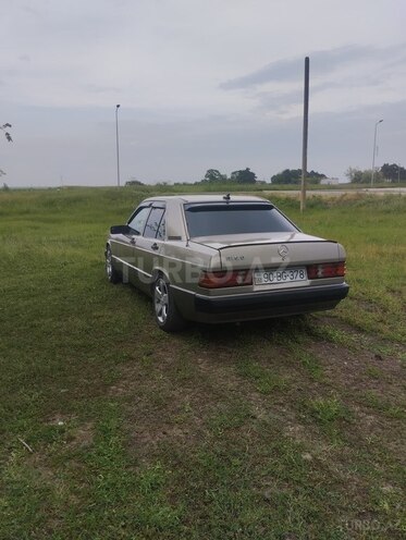Mercedes 190 1990, 300,000 km - 2.0 л - Cəlilabad