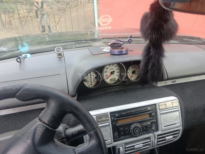 Nissan X-Trail 2001, 30,000 km - 2.0 л - Lerik