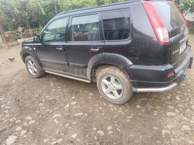 Nissan X-Trail 2001, 30,000 km - 2.0 л - Lerik