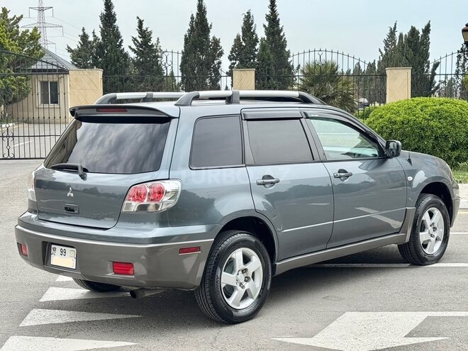 Mitsubishi Outlander 2002, 158,483 km - 2.4 l - Sumqayıt