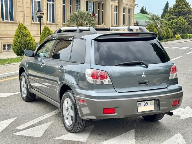 Mitsubishi Outlander 2002, 158,483 km - 2.4 l - Sumqayıt