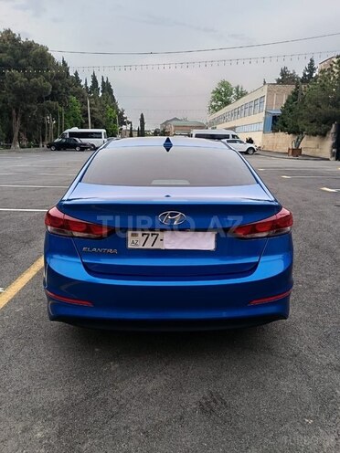 Hyundai Elantra 2016, 198,214 km - 2.0 л - Şirvan