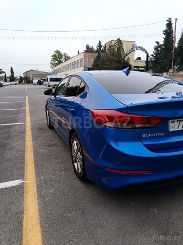 Hyundai Elantra 2016, 198,214 km - 2.0 л - Şirvan