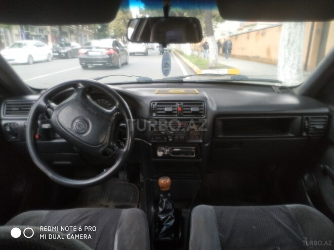 Opel Vectra 1994, 598,342 km - 1.7 l - Zaqatala