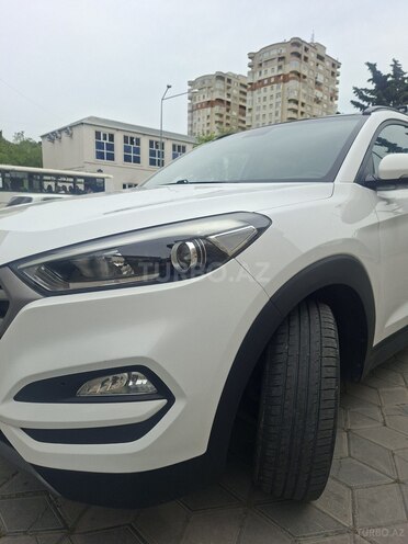 Hyundai Tucson 2016, 111,190 km - 1.7 л - Bakı