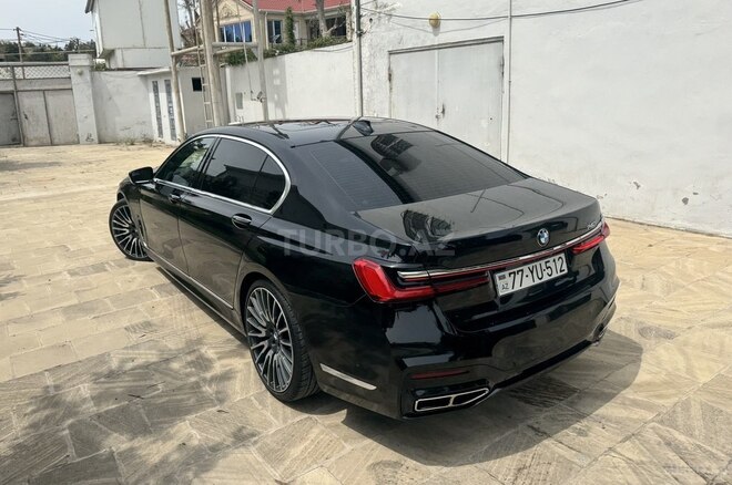 BMW 740-12