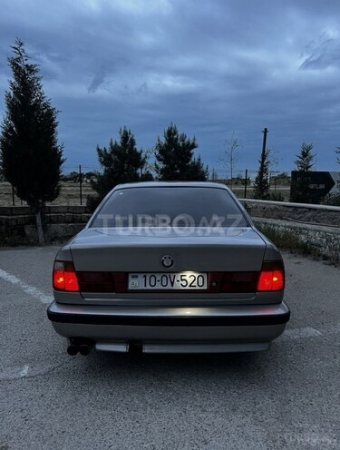 BMW 528 1992, 273,000 km - 2.8 l - Bakı