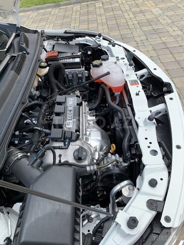 Chevrolet Cobalt-13