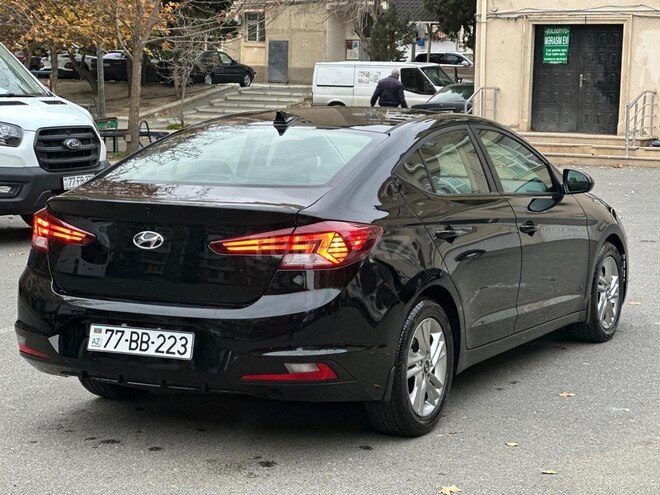 Hyundai Elantra 2019, 96,000 km - 2.0 л - Bakı