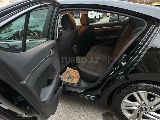 Hyundai Elantra 2019, 96,000 km - 2.0 л - Bakı