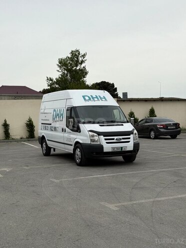 Ford Transit-2
