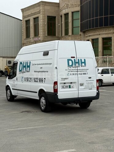 Ford Transit-6