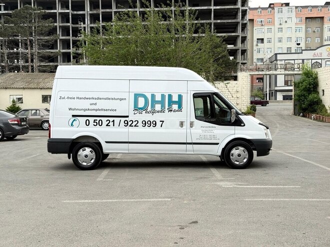 Ford Transit-8