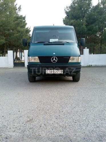 Mercedes Sprinter 208 1997, 672,762 km - 2.4 l - Şirvan