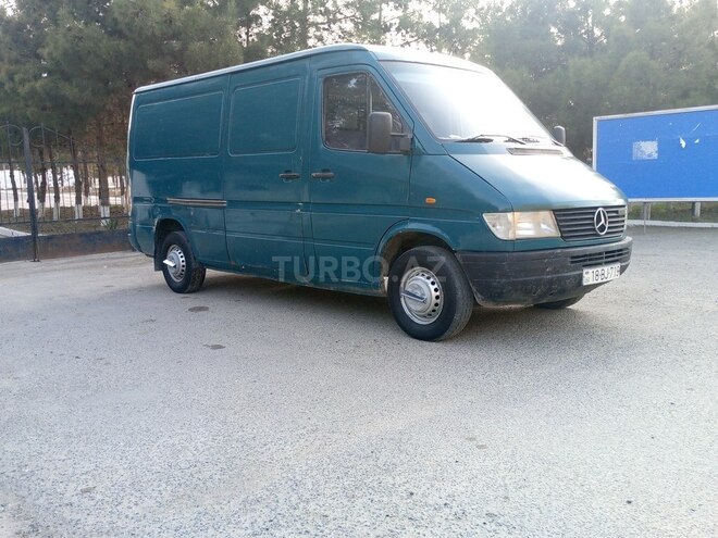 Mercedes Sprinter 208 1997, 672,762 km - 2.4 l - Şirvan