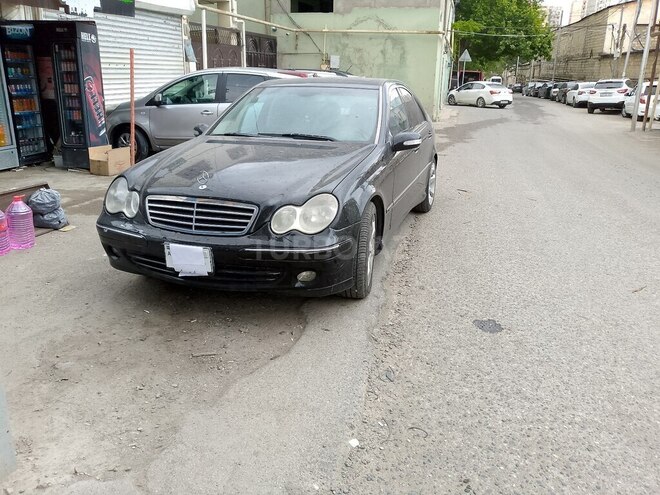 Mercedes C 220 2006, 240,324 km - 2.2 л - Bakı