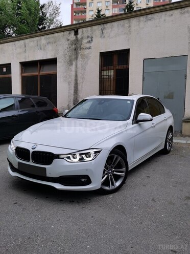 BMW 320-2