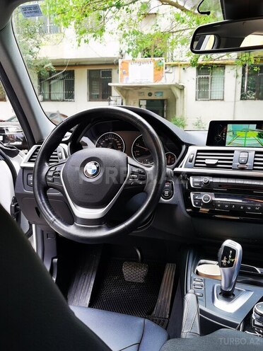 BMW 320-7