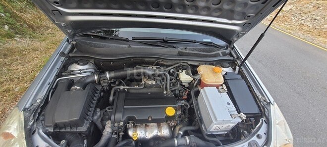 Opel Astra 2009, 150,000 km - 1.4 l - Şəki