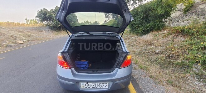 Opel Astra 2009, 150,000 km - 1.4 l - Şəki