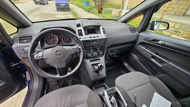 Opel Zafira 2009, 249,833 km - 1.7 l - Şamaxı