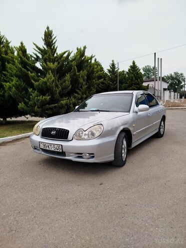 Hyundai Sonata 2004, 335,000 km - 2.0 l - Salyan