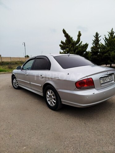 Hyundai Sonata 2004, 335,000 km - 2.0 l - Salyan