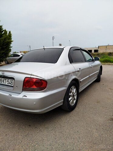 Hyundai Sonata 2004, 335,000 km - 2.0 l - Salyan