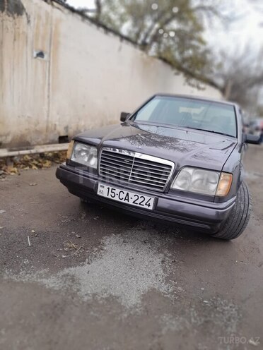Mercedes E 220 d 1995, 425,800 km - 2.2 l - Bakı