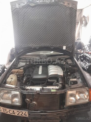Mercedes E 220 d 1995, 425,800 km - 2.2 l - Bakı