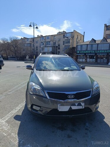 Kia Ceed 2010, 230,000 km - 1.6 л - Bakı