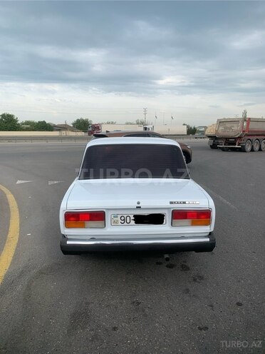 LADA (VAZ) 2107 2005, 75,000 km - 1.6 l - Salyan