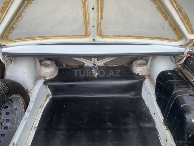 LADA (VAZ) 2107 2005, 75,000 km - 1.6 l - Salyan