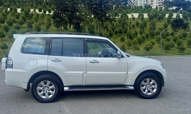 Mitsubishi Pajero 2012, 174,000 km - 3.5 л - Bakı