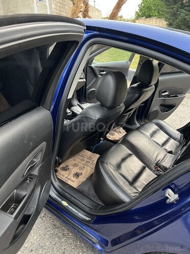 Chevrolet Cruze 2012, 312,000 km - 1.4 l - Quba