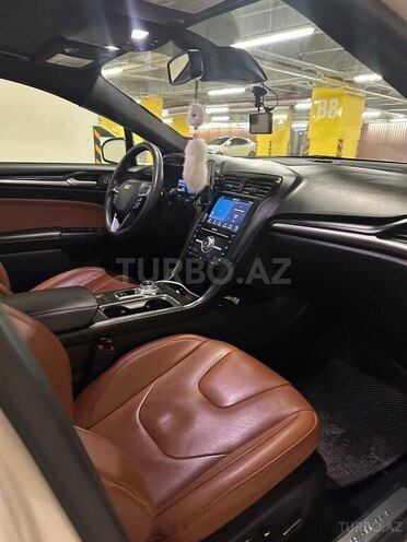 Ford Fusion (North America) 2018, 74,149 km - 2.0 l - Gəncə