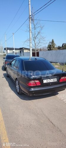 Mercedes E 220 d 2001, 225,000 km - 2.2 л - Astara